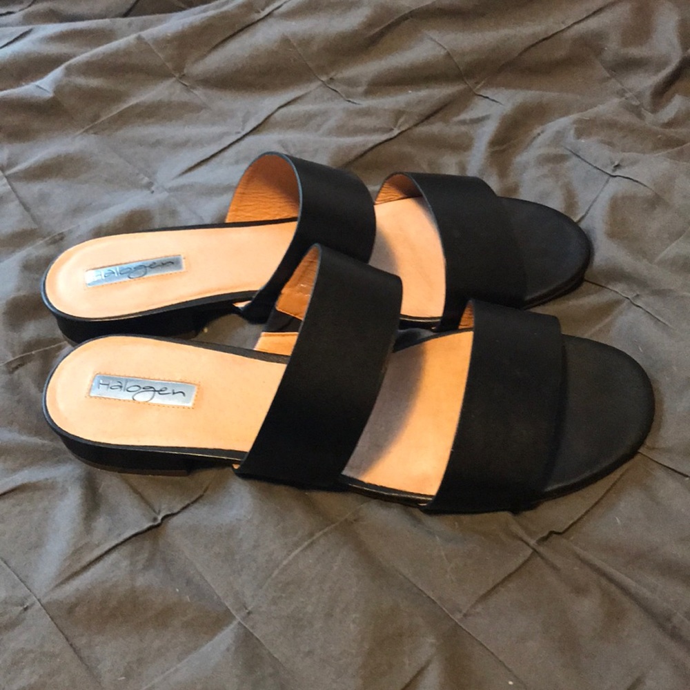 SALE! NWOT Halogen Slides